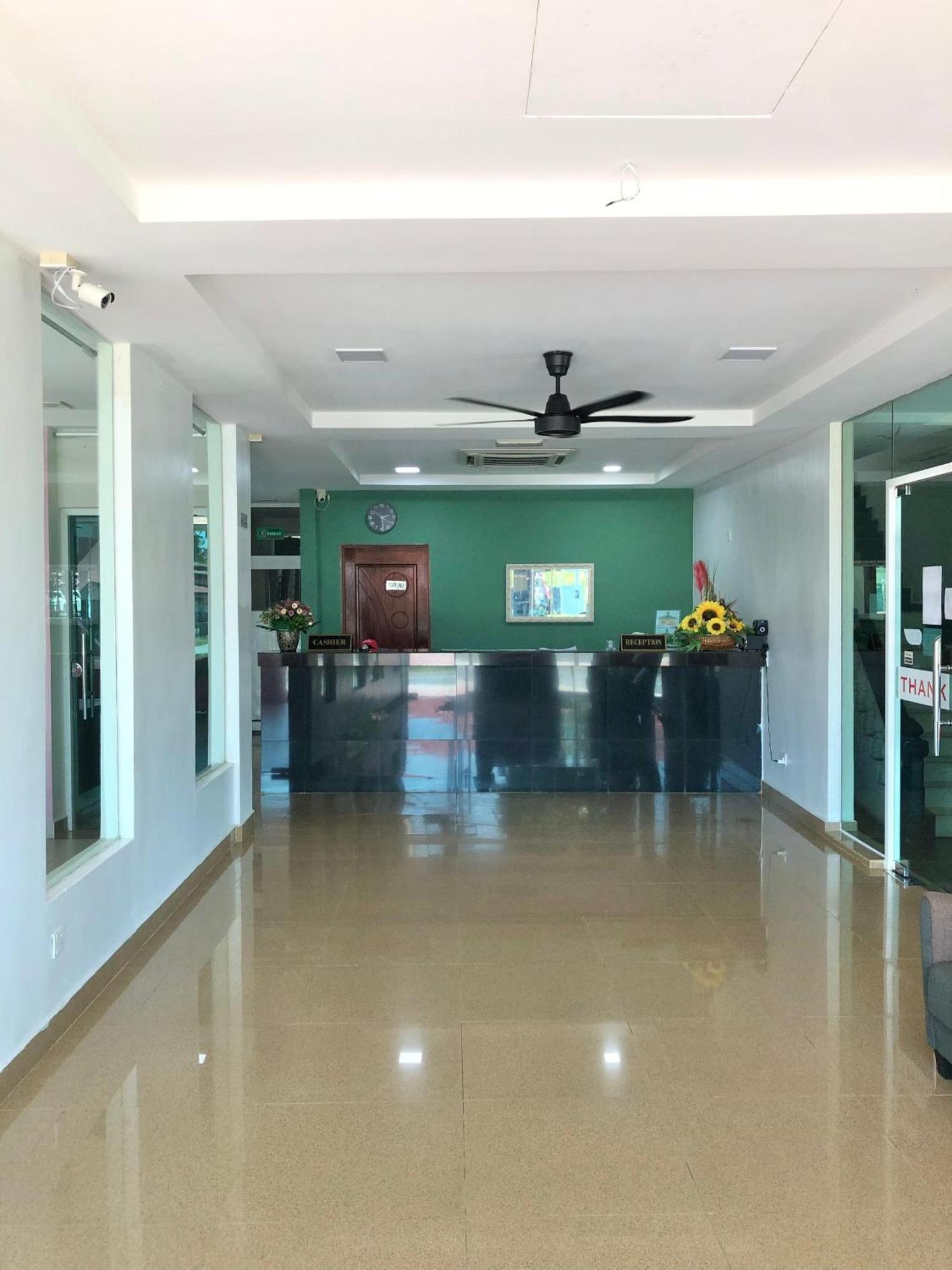 Cenang Memories Langkawi Motel Pantai Cenang  Bagian luar foto